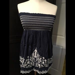 Blue embroidered tube top